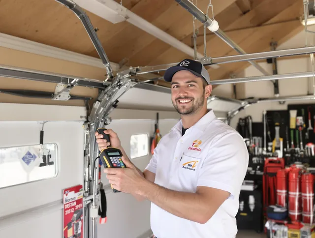 Miami Gardens Garage Door Repair local technician providing expert garage door repair in Miami Gardens neighborhood